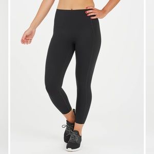 Every.Wear Icon 7/8 Leggings w/ Pocket Black Size M